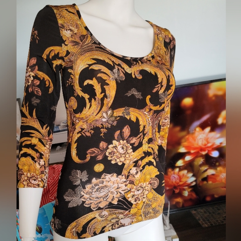 ❗️ JUST CAVALLI  Black and Gold Floral Top  ❗️